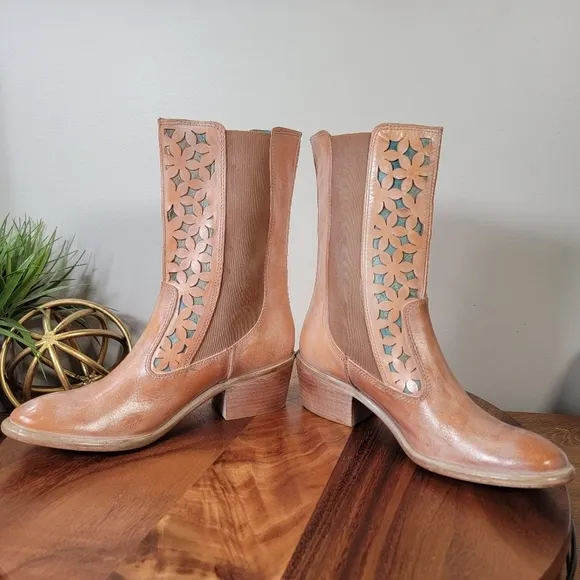 Roan by Bed Stu Malaysia Mid calf Leather Western Boho Boots Size 7