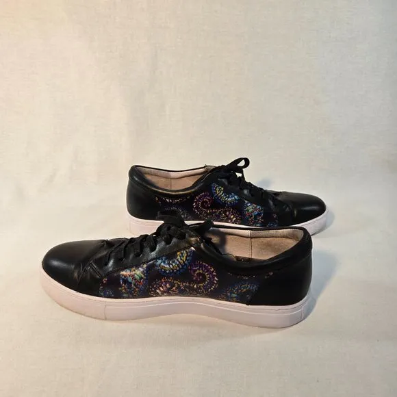 ROBERT GRAHAM &quot;Front Runner&quot; Comfort &amp; Style Black Paisley Shoe Size 10 LIKE NEW