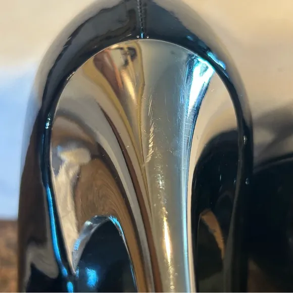 Roger Vivier Black Patent Leather Silver Accent Sz: 38 US 7.5 Designer Shoes