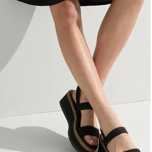 Rothy's Lighweight Wedge Sandal