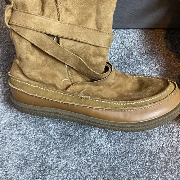 ROXY Tomahawk Women’s Suede Boots Mid Calf Zipper Flat Lined sz 8.5 NEW