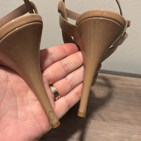 Saint Laurent Tribute Sandal in Beige Patent