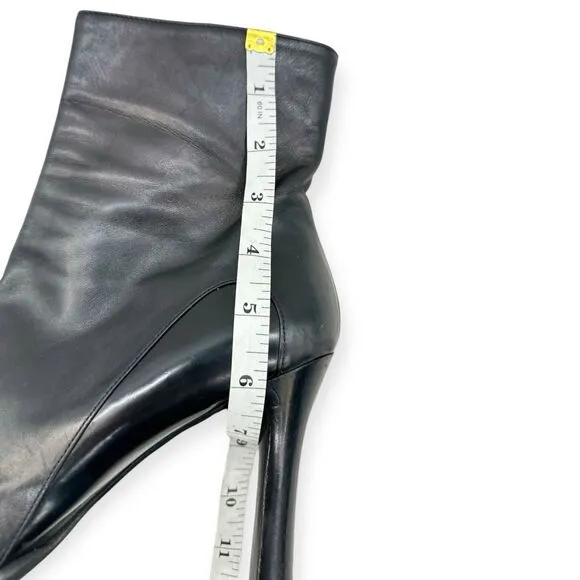 ☀️SALE☀️Tods Vintage Black Leather Heeled Midi Boots Size: 10
