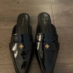 ❗️SALE❗️Tory Burch Black Patent Leather