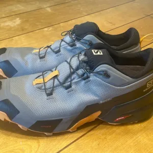Salomon Cross Hike Gore-Tex Hiking Shoes 11.5