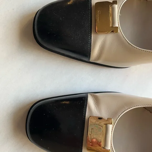 Salvatore Ferragamo Classic Leather Sling Back Spectator Pump Sz 8.5B GUC.