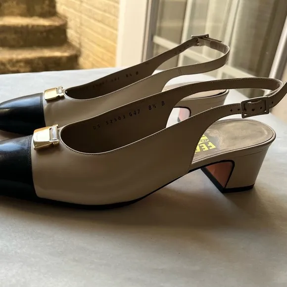 Salvatore Ferragamo Classic Leather Sling Back Spectator Pump Sz 8.5B GUC.