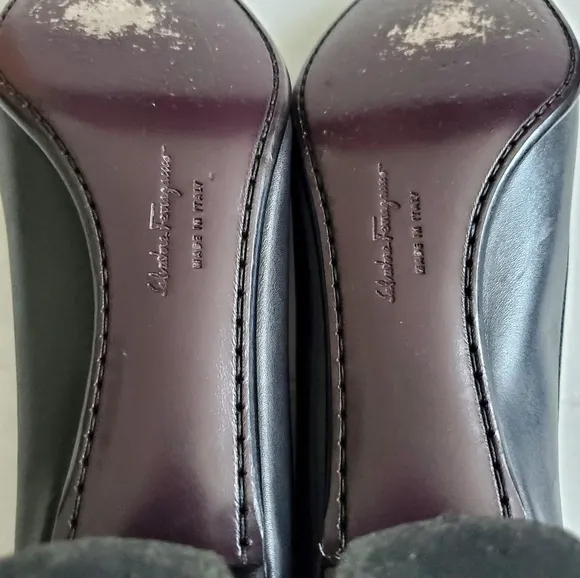 Salvatore Ferragamo Gancini Moccasin Pumps Shoes
