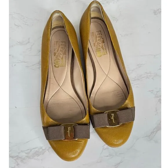 Salvatore Ferragamo Varina Tan/yellow Patent Leather Bow Flats Shoes Size 8.5