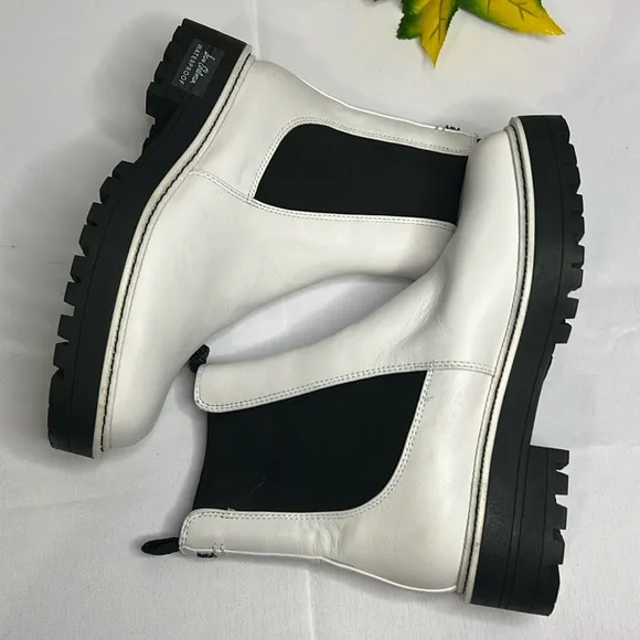 Sam Edelman Laguna Chelsea Boot Waterproof Size 7.5