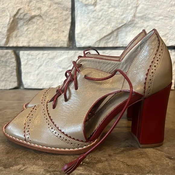 Sarah Chofakian chunky peep toe Mary Jane style contrast leather tie up shoes