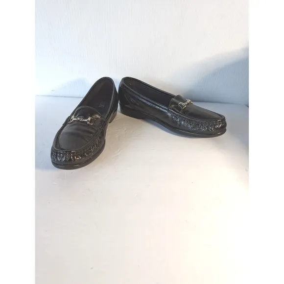 SAS METRO Horsebit Loafers Womens Size 8 Black Patent Leather Tripad Flats Shoes