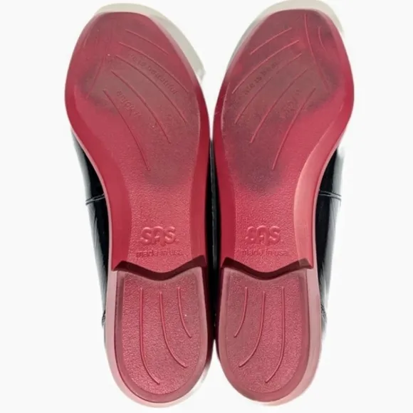 SAS Shoes Women's orthopedic Penny Slip On Penny Loafer Red on Black Sz 9.5