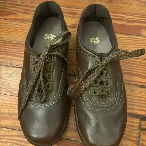 Sas Walk Easy Walking Shoe Women’s Brown  Leather Shoes Sz  7 M Orthopedic