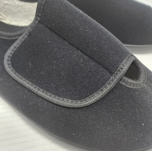 Schawos Men's Black Comfort Slippers Adjustable Support Size Men's 10.5