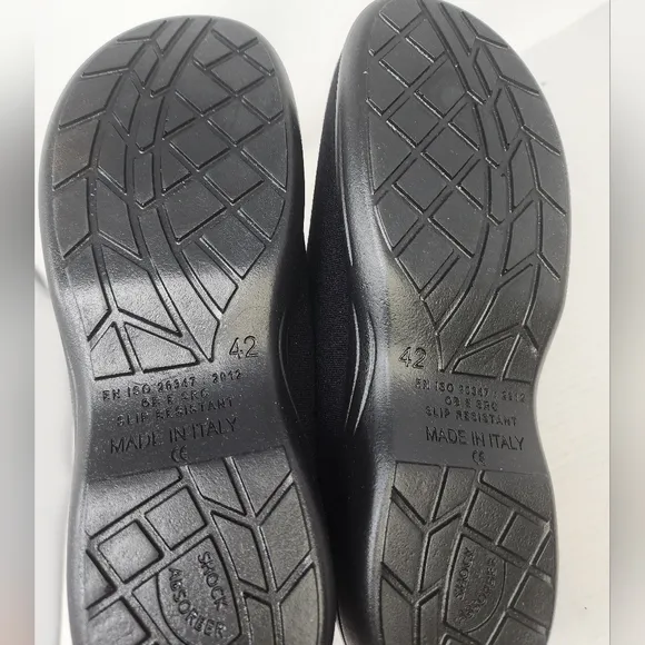 Schawos New Black House Slippers Comfortable Easy Slip on Shoes Size 9