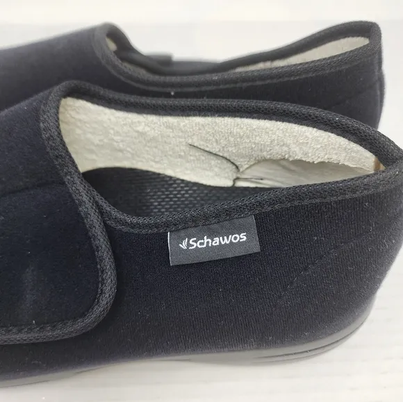 Schawos New Black House Slippers Comfortable Easy Slip on Shoes Size 9