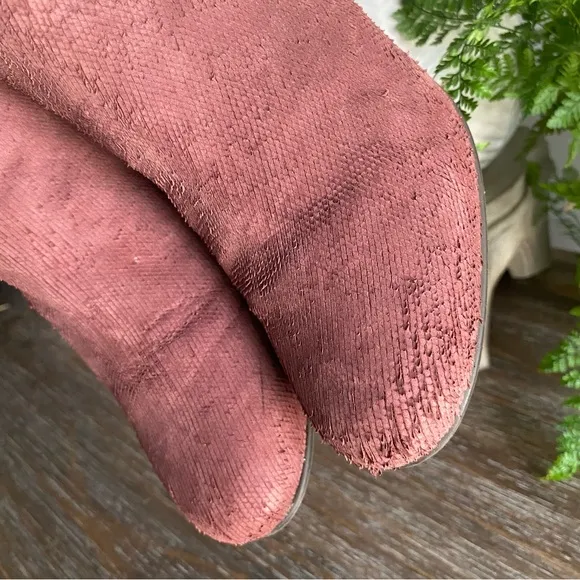 Seychelles Prop Boots Burgundy Textured Nubbed Suede Booties Anthropologie Sz 8