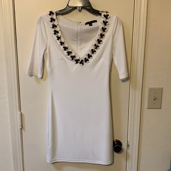 Sheri Bodell Size Small White Dress with Black Gemstones Neckline Trim