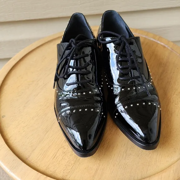 Sigerson Morrison Elinor patent leather studded oxford shoes size 7