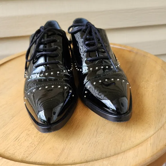 Sigerson Morrison Elinor patent leather studded oxford shoes size 7