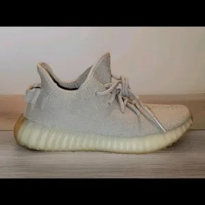 Size 6 - adidas Yeezy Boost 350 V2 Low Sesame