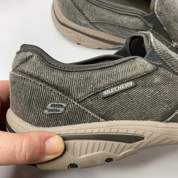 Skechers relaxed fit Creston slip on shoes charcoal gray size 9