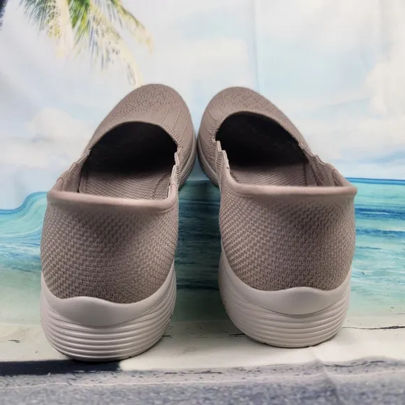 Skechers Slip-Ins Flats Womens 8