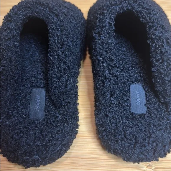 Skims Teddy Slippers in Onyx NEW
