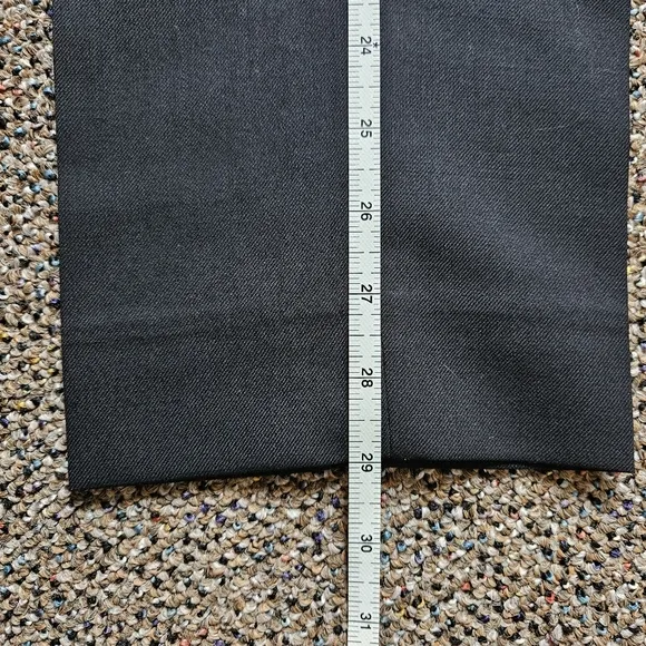 Slim Tapered Fit Wool Blend Dress Pants in Black Ink Size 31.