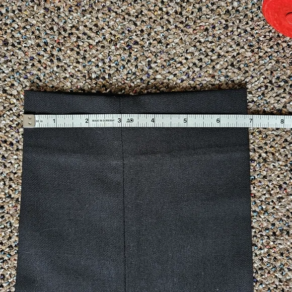 Slim Tapered Fit Wool Blend Dress Pants in Black Ink Size 31.