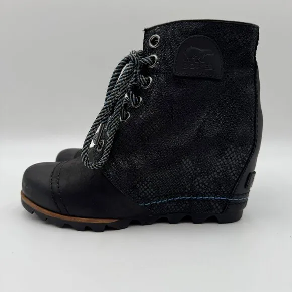Sorel 1964 Premium Waterproof Snake Print Black Laced Wedge Boots Womens Size 8
