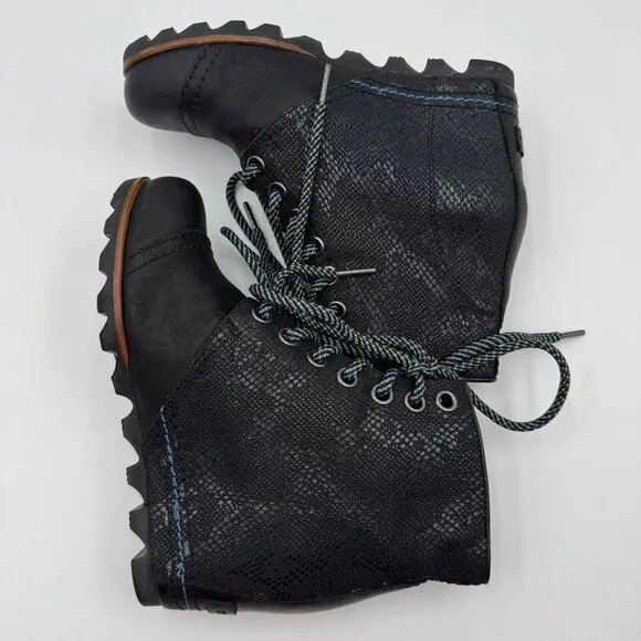 Sorel 1964 Premium Waterproof Snake Print Black Laced Wedge Boots Womens Size 8