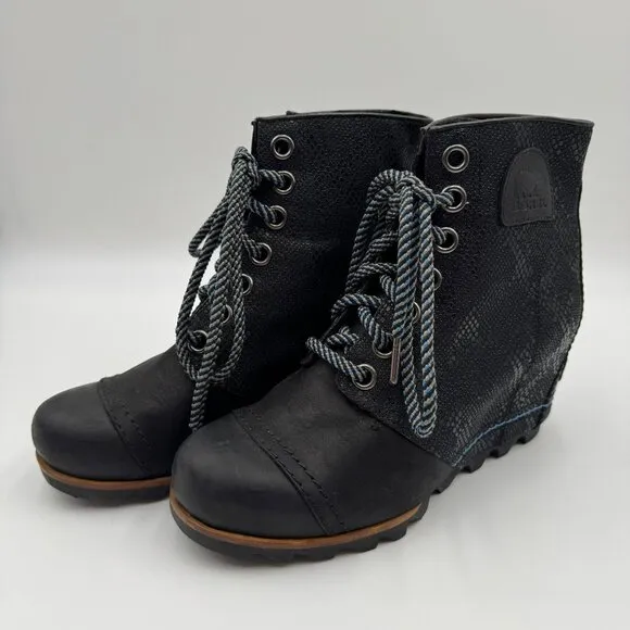 Sorel 1964 Premium Waterproof Snake Print Black Laced Wedge Boots Womens Size 8