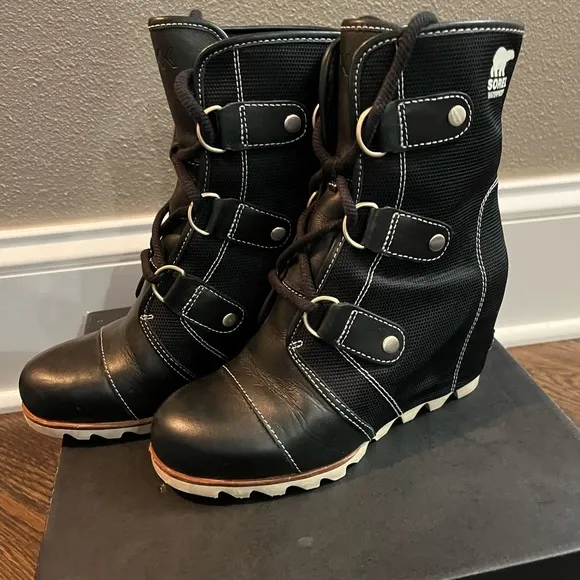 Sorel 7 Women's Black Wedge Boots Joan of Arch Mid X Celebrat