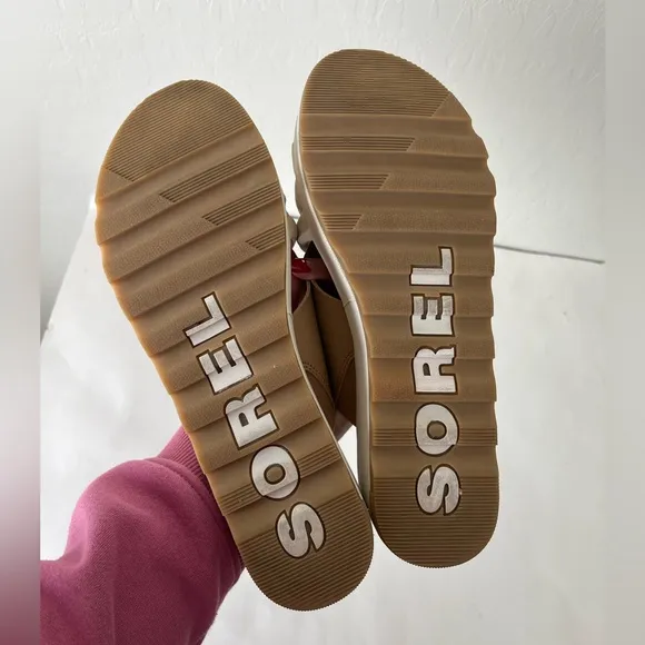 Sorel Cameron Flatform Platform Puff Strap Criss Cross Sandals Mules Size 9.5