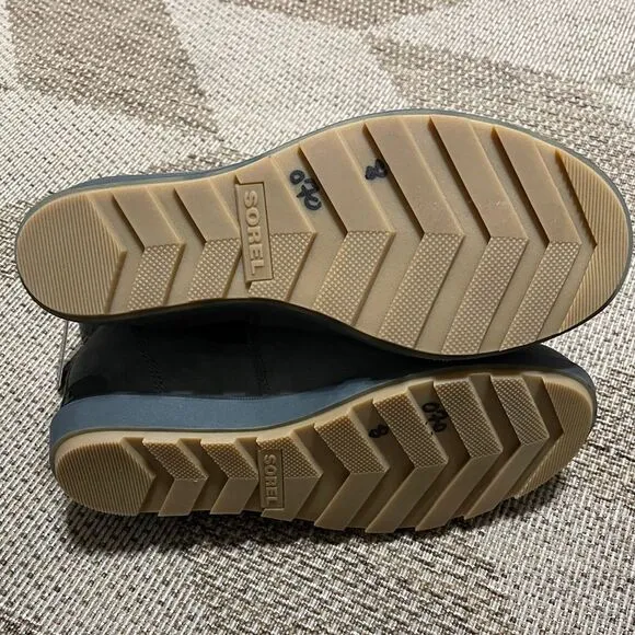 Sorel Evie II Chelsea Boots New