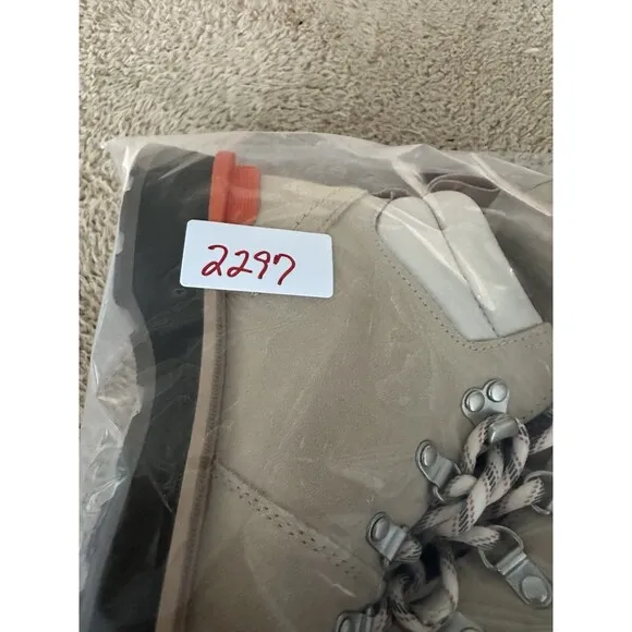 Sorel HI-LINE Beige Suede Leather Waterproof Lace Up Hiker Boots Womens Size 8.5