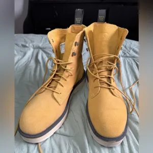 Sorel Jet Hi Line Lace Boots Waterproof new Women’s Size 10