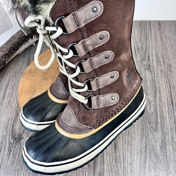 *Sorel | Joan Of Arctic NL1540-256 Sudan Brown Suede Waterproof Boots Size 7