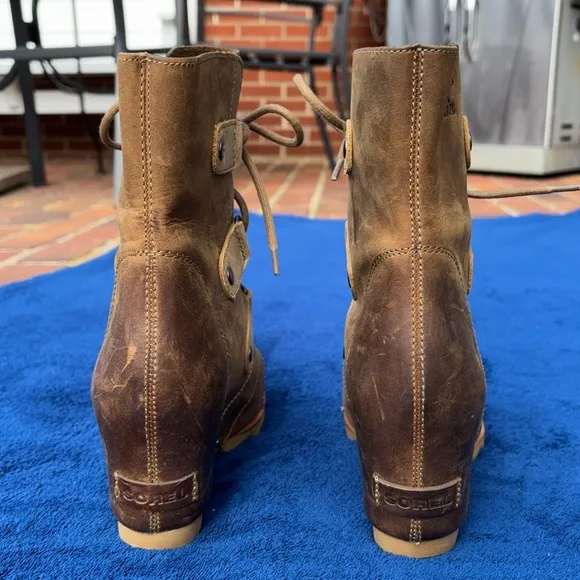 Sorel Joan of Arctic Wedge Distressed Leather Brown/Tan Leather Boots Women 7.5