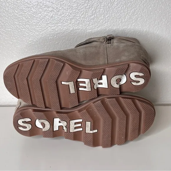 Sorel Joan Of Arctic‎ Wedge II Buckle Bootie Beige Size 8