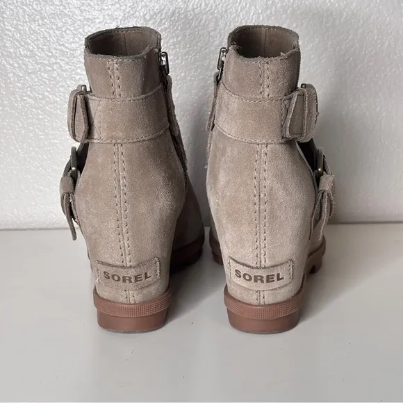 Sorel Joan Of Arctic‎ Wedge II Buckle Bootie Beige Size 8
