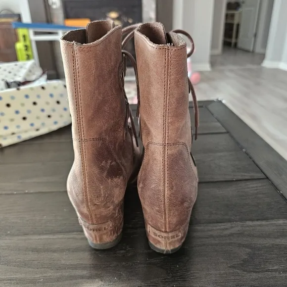 Sorel Joan of Arctic Wedge Mid Boots