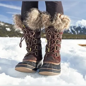 SOREL Joan of the Arctic Boots size 8