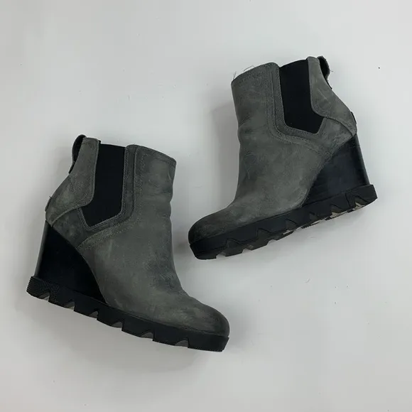 SOREL Joan Uptown Chelsea Leather Waterproof Wedge Boots Size 8.5 Gray Black