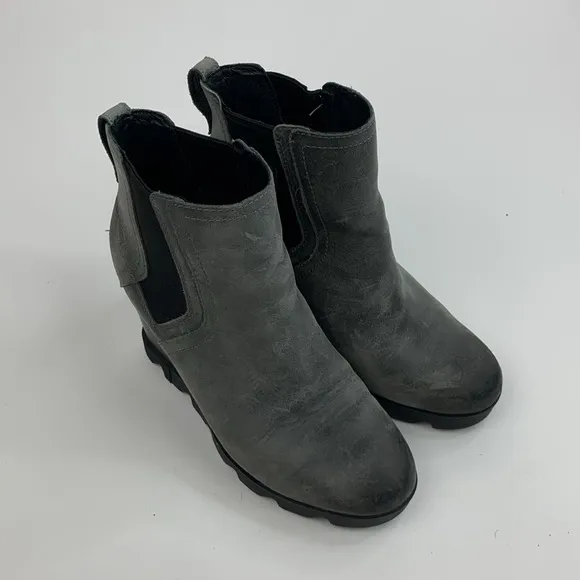 SOREL Joan Uptown Chelsea Leather Waterproof Wedge Boots Size 8.5 Gray Black