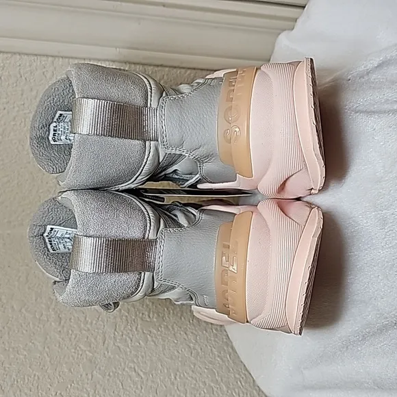 SOREL Kinetic RNEGD Sport Boots
