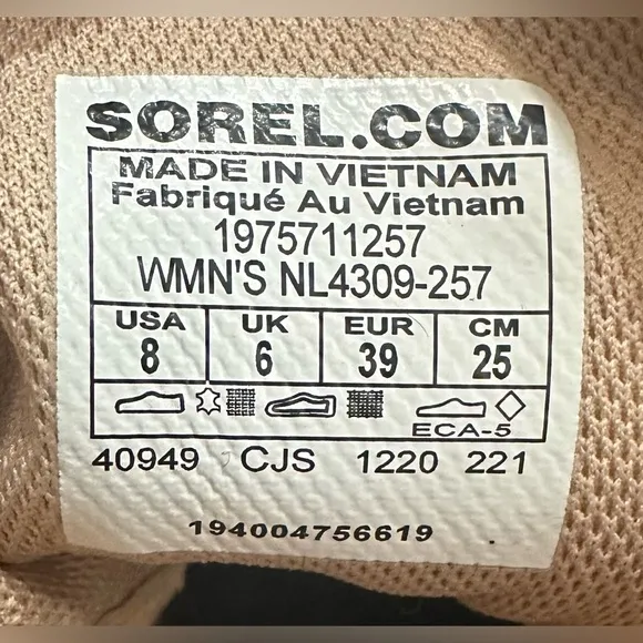 SOREL Ladies Caribou Boots Waterproof Tan Size 8 NEW