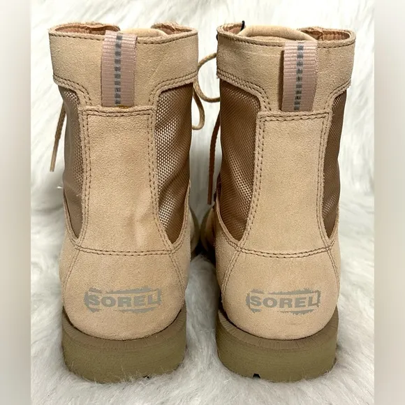 SOREL Ladies Caribou Boots Waterproof Tan Size 8 NEW